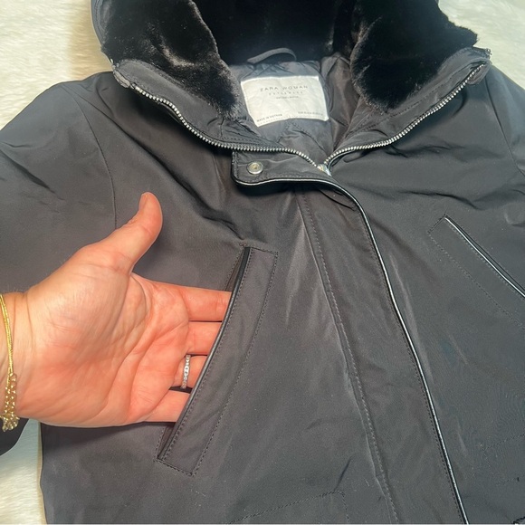 Zara black puffer zip up‎ coat with adjustable waist. - Picture 3 of 6